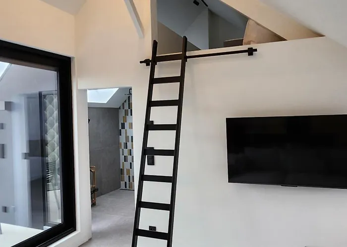 Business Accommodation \'Loft\' Intimate